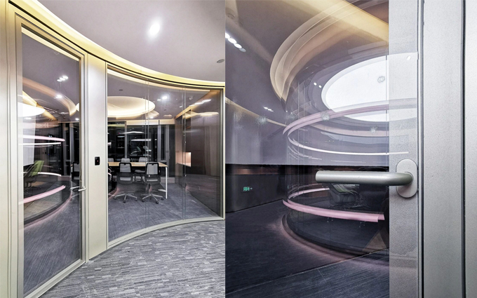 последний случай компании о Curved panoramic glass partition system project
